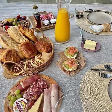 D'hotes A La Grenadine